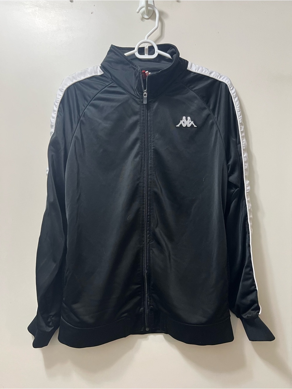Kappa mend Black Jacket with White Shoulder Stripes LARGE